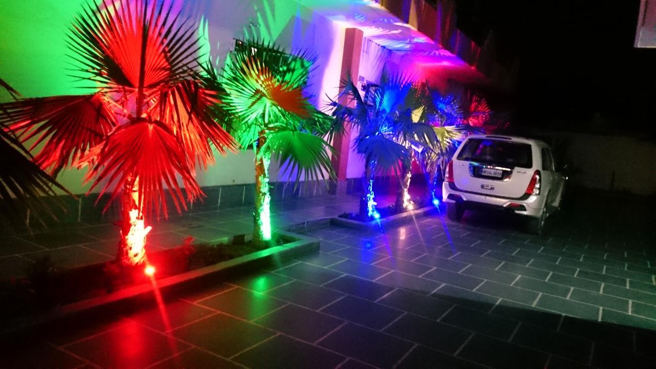 Primrose Hotel And Restaurant Sonipat Exterior foto